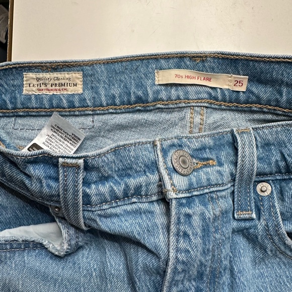 Levi’s 70’s High Flare size 25 - Picture 4 of 5